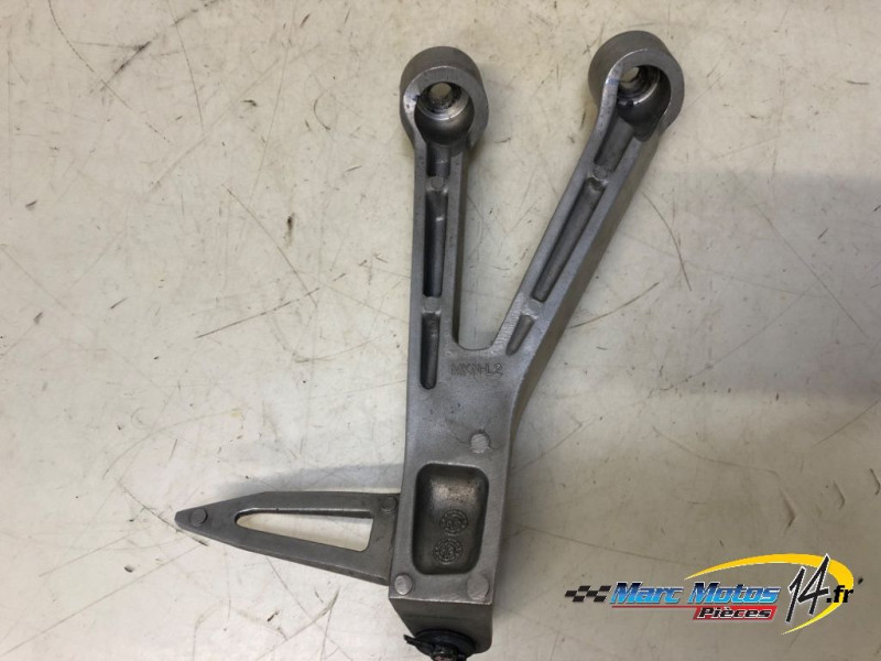PLATINE ARRIERE GAUCHE HONDA CBR650R 2024