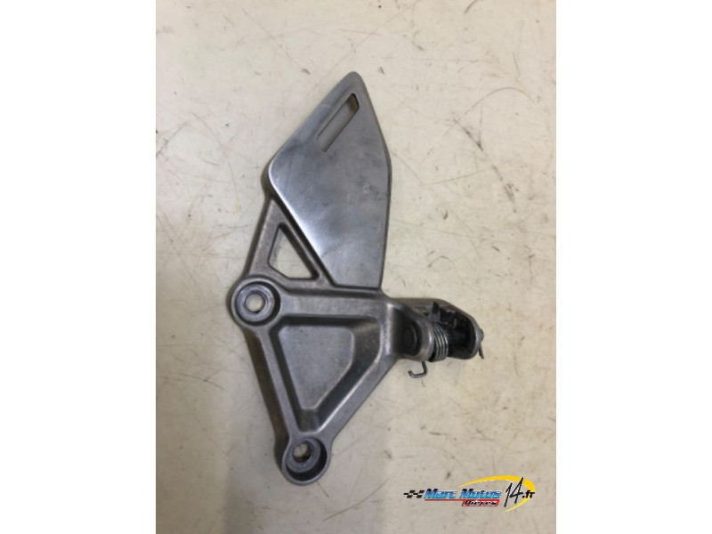 PLATINE AVANT GAUCHE HONDA CBR650R 2024