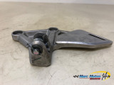 PLATINE AVANT GAUCHE HONDA CBR650R 2024