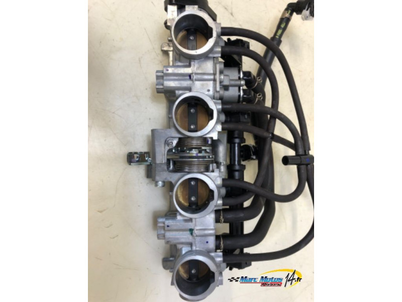 RAMPE D'INJECTION HONDA CBR650R 2024