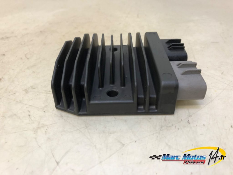 REGULATEUR HONDA CBR650R 2024