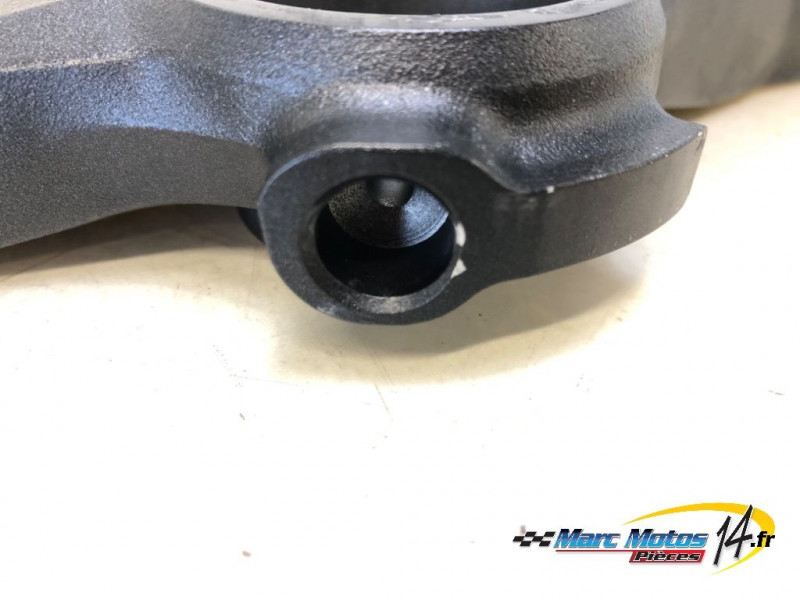 TE DE FOURCHE SUPERIEUR HONDA CBR650R 2024