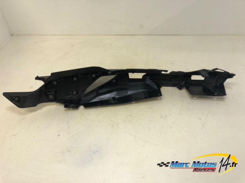 CACHE LATERAL DROIT YAMAHA MT09 TRACER GT 2018