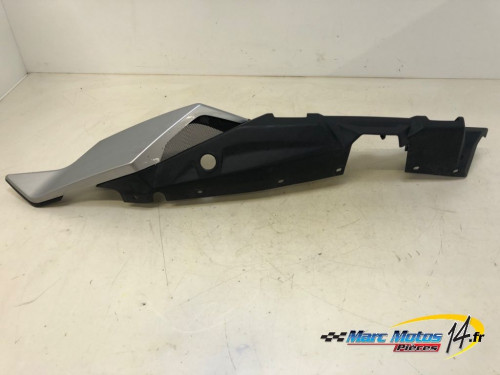 CACHE LATERAL GAUCHE YAMAHA MT09 TRACER GT 2018