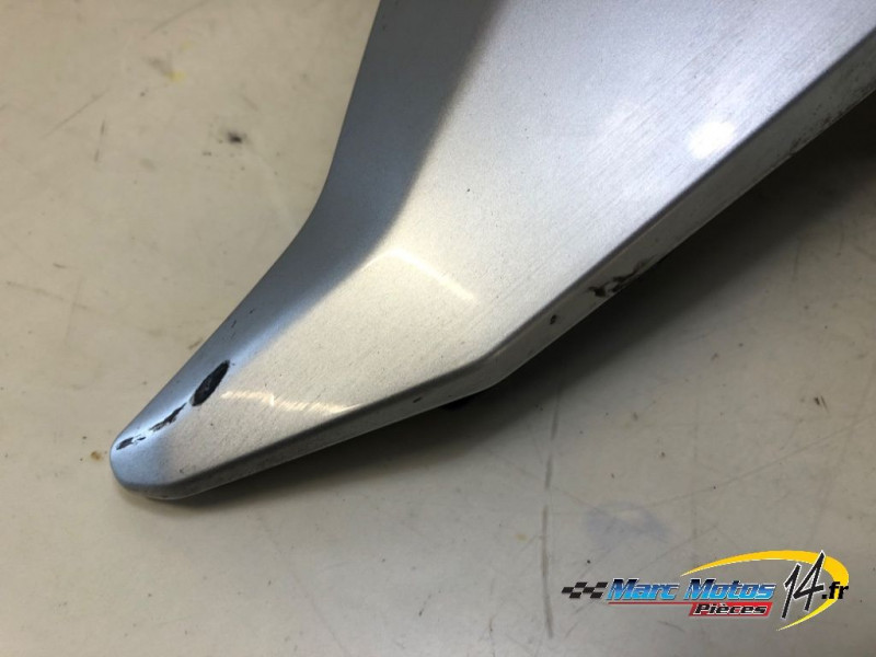 ECOPE DE RESERVOIR GAUCHE YAMAHA MT09 TRACER GT 2018