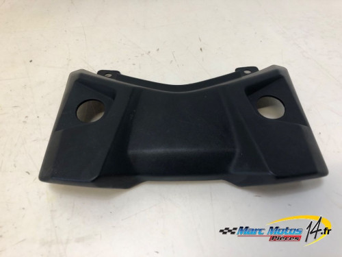 JONCTION ARRIERE DE CACHES LATERAUX YAMAHA MT09 TRACER GT 2018