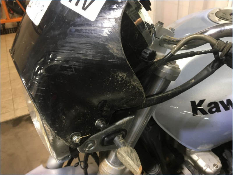KAWASAKI ZR7 N