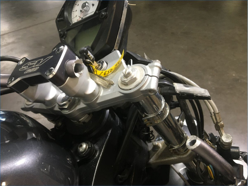 SUZUKI 650 SV N 34CV