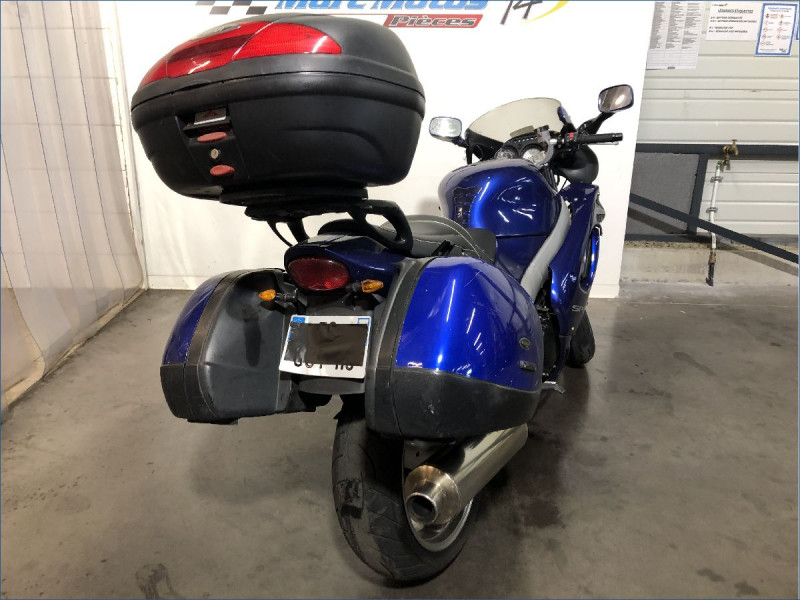 TRIUMPH 955 SPRINT ST