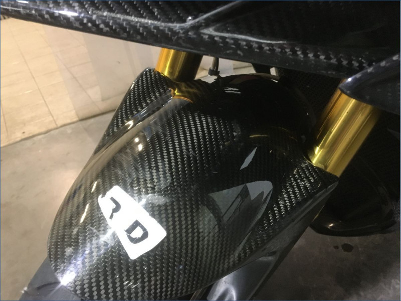 APRILIA 1000 TUONO V4