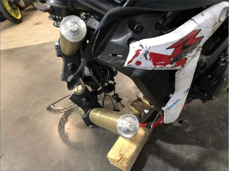 SUZUKI 750 GSR 