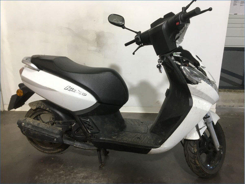 PEUGEOT 50 KISBEE 4T