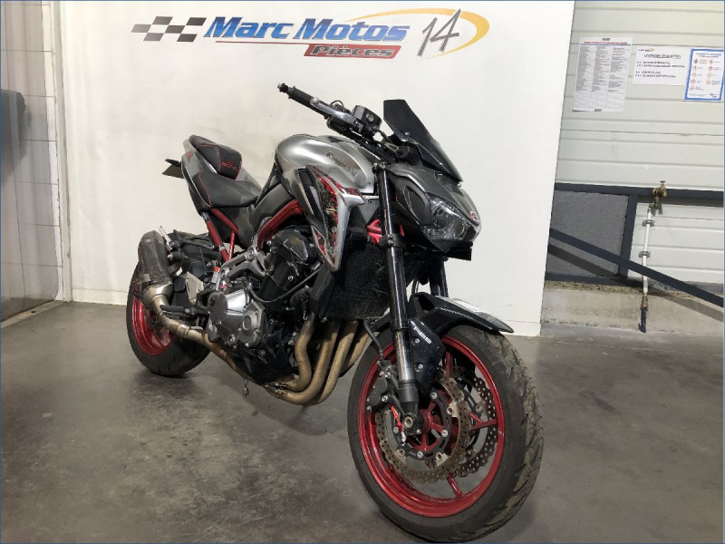 KAWASAKI Z900 