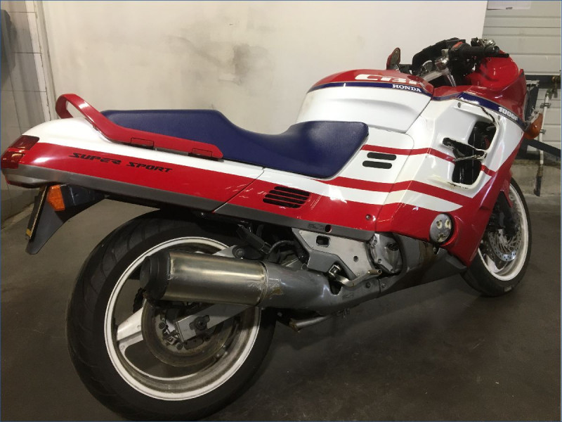 HONDA 1000 CBR F 
