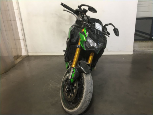 KAWASAKI Z900 
