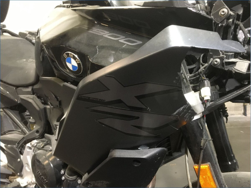 BMW F900XR 