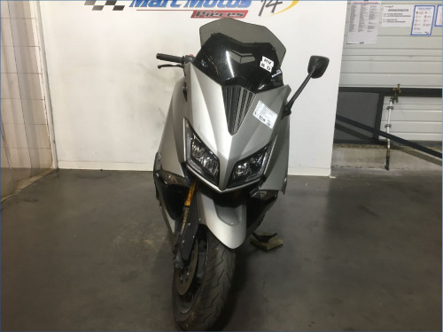 YAMAHA 530 TMAX 