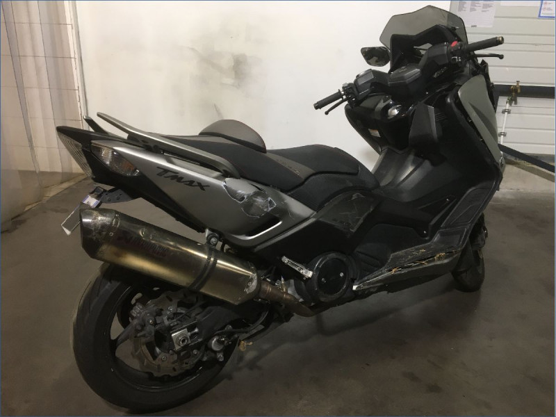 YAMAHA 530 TMAX 