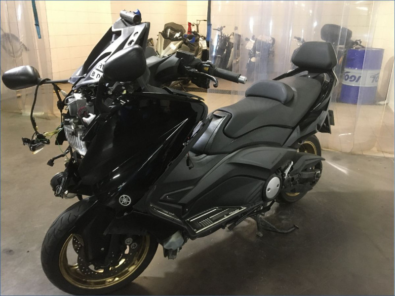 YAMAHA 530 TMAX 