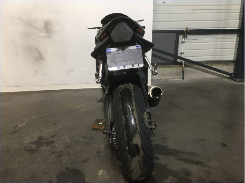 YAMAHA R6 