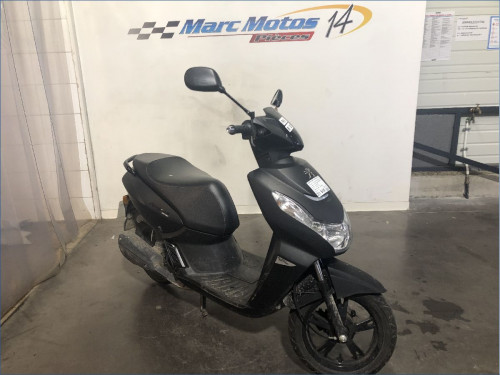 PEUGEOT 50 KISBEE 4T BLACK EDITION