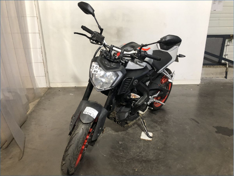 YAMAHA MT125 