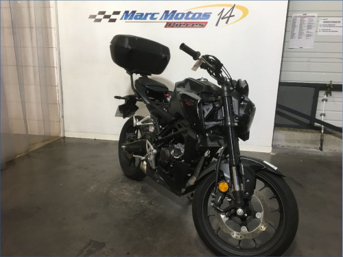 HONDA CB125R 