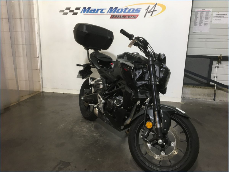 HONDA CB125R 