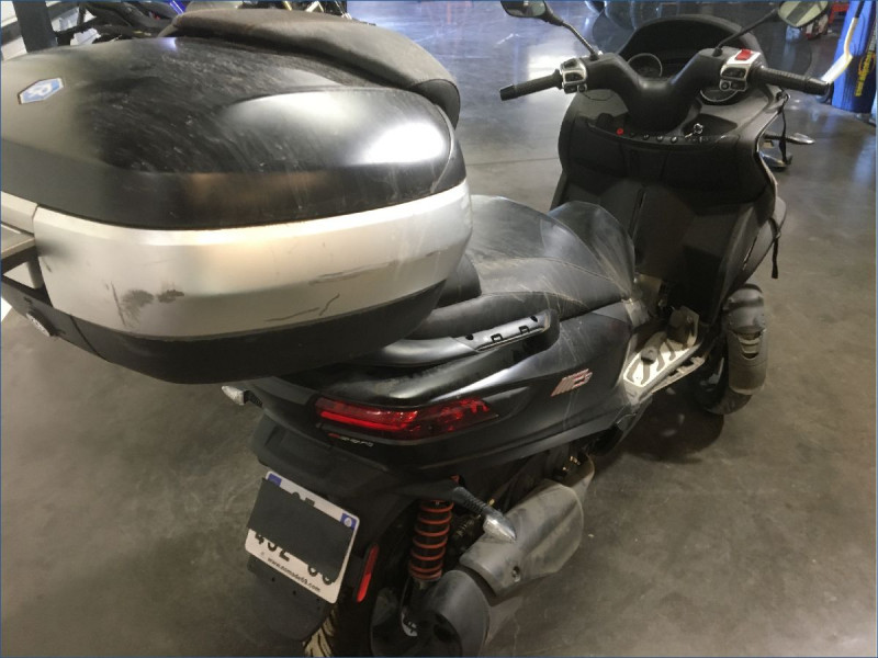 PIAGGIO 400 MP3 LT