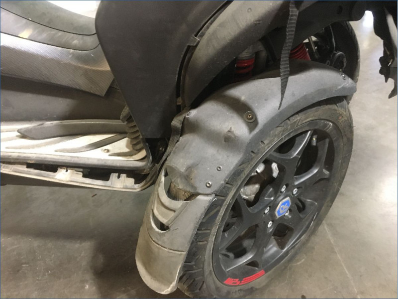 PIAGGIO 400 MP3 LT