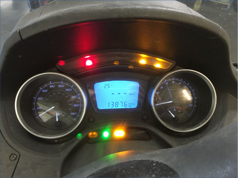 PIAGGIO 400 MP3 LT