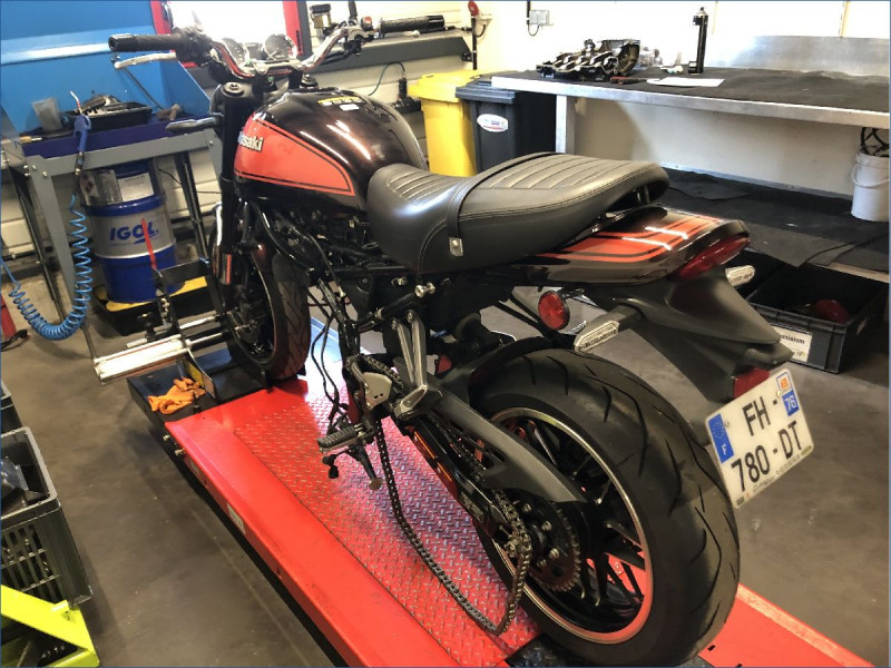 KAWASAKI Z900 RS 