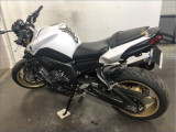 YAMAHA R1 