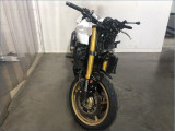 YAMAHA R1 