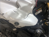YAMAHA R1 