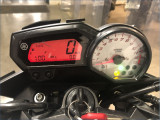 YAMAHA R1 