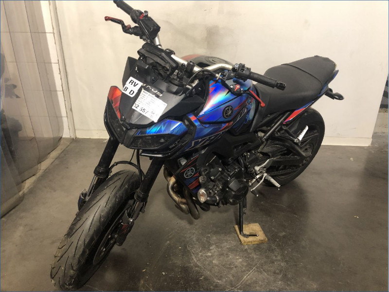YAMAHA MT09 