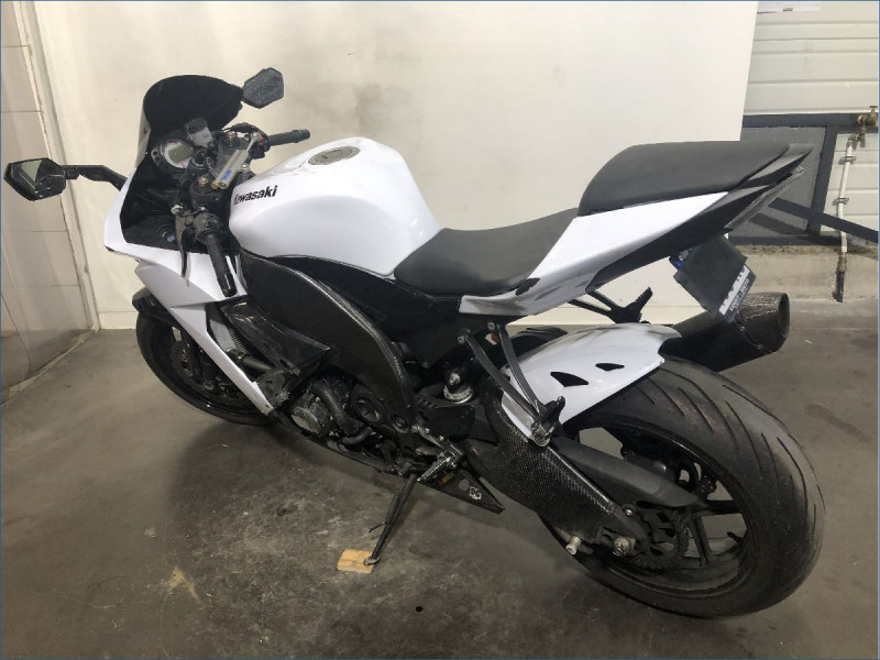 KAWASAKI ZX10R 