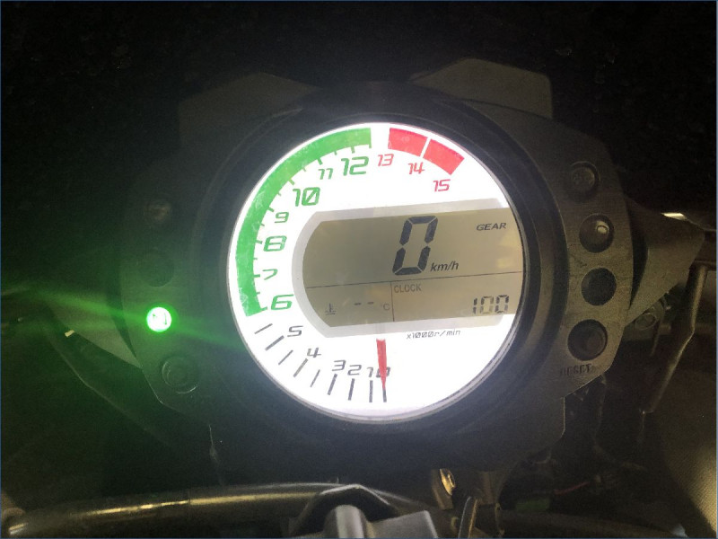 KAWASAKI ZX10R 