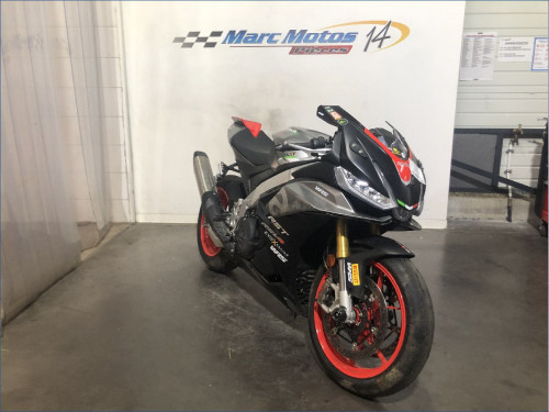 APRILIA 1100 RSV4 