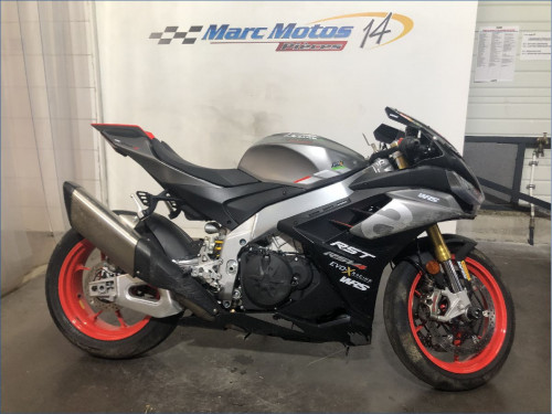 APRILIA 1100 RSV4 
