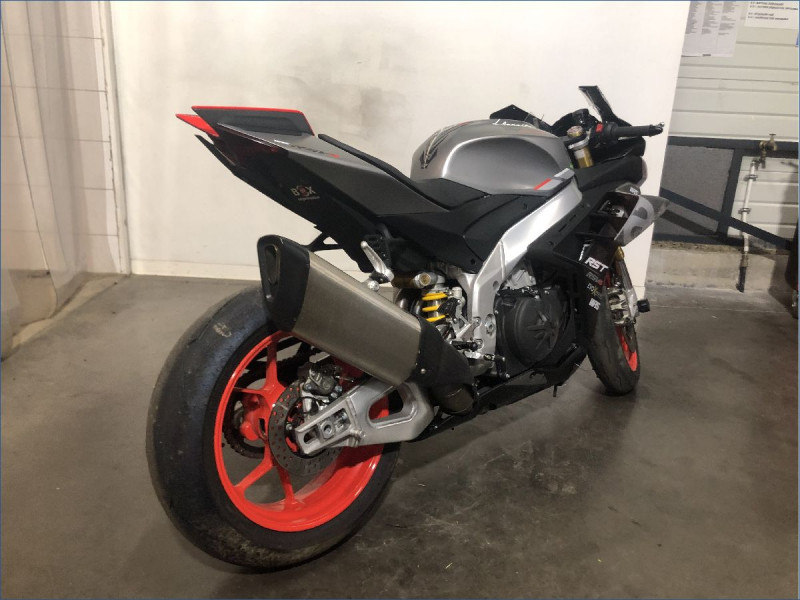 APRILIA 1100 RSV4 