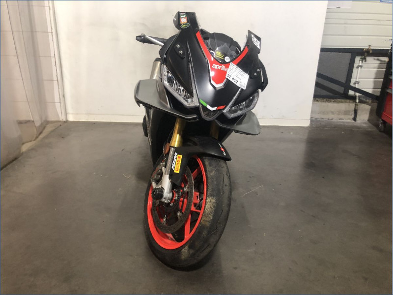 APRILIA 1100 RSV4 