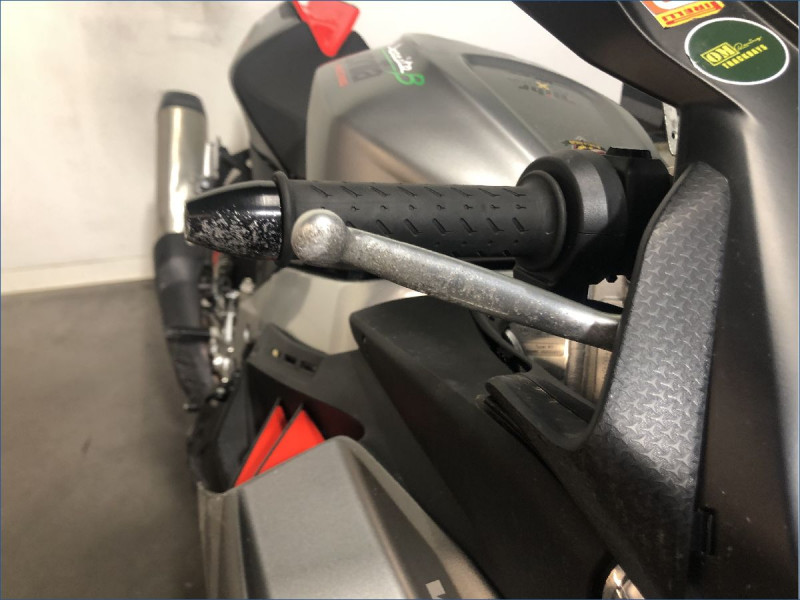 APRILIA 1100 RSV4 