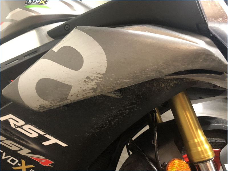 APRILIA 1100 RSV4 
