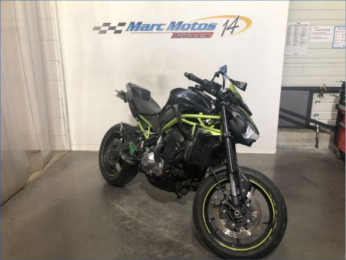 KAWASAKI Z900 