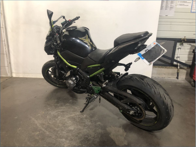 KAWASAKI Z900 