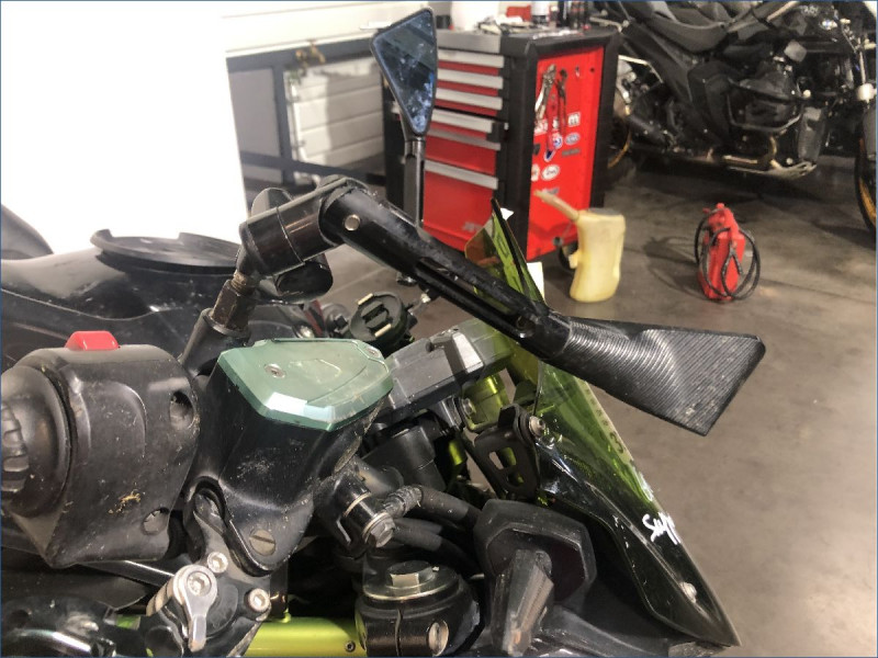KAWASAKI Z900 