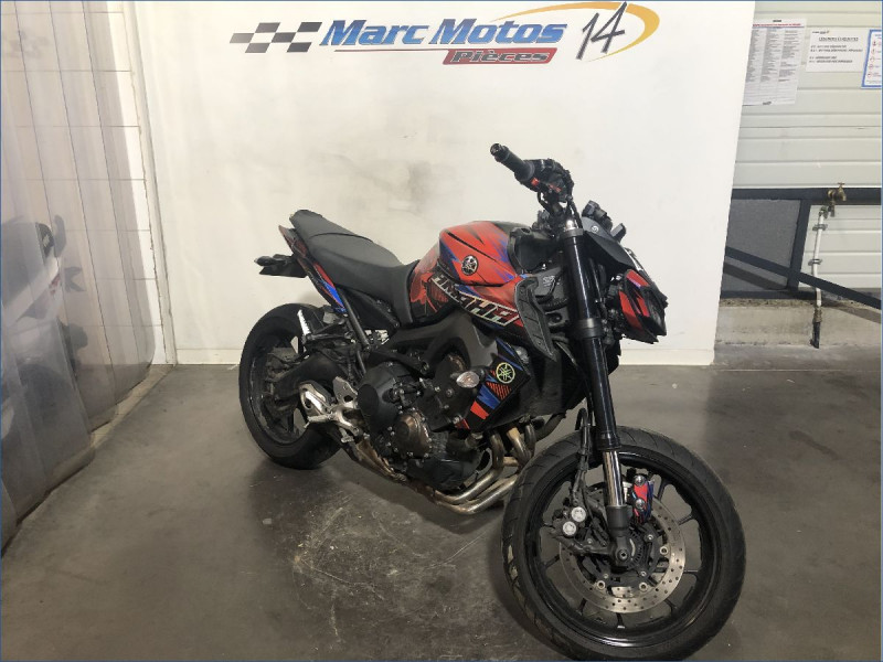 YAMAHA MT09 