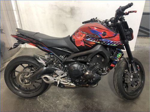 YAMAHA MT09 
